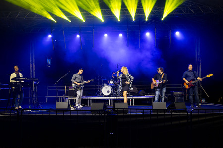 Anika Horvat 11.7 (22)